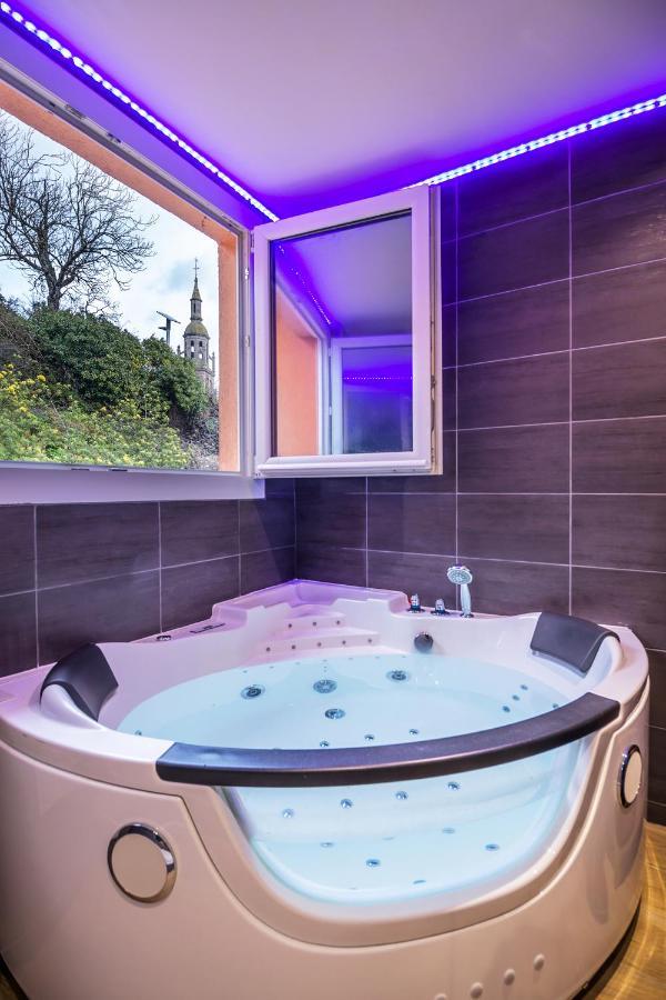 Escapade En Bord De Mer Avec Sauna Et Spa Prives 比尼克 外观 照片